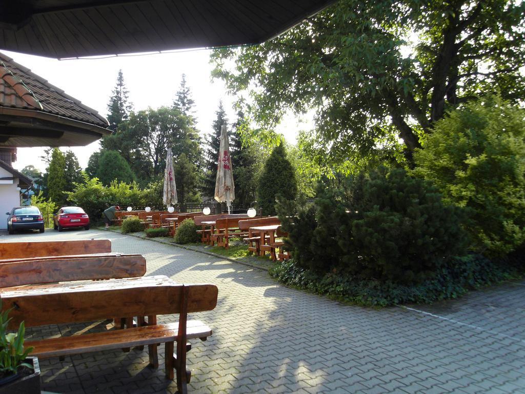 Penzion A Restaurace U Veterana Frenštát pod Radhoštěm Exterior foto